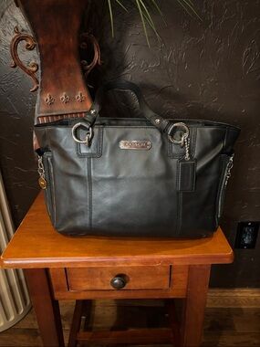 Coach Gallery Leather East West Tote
